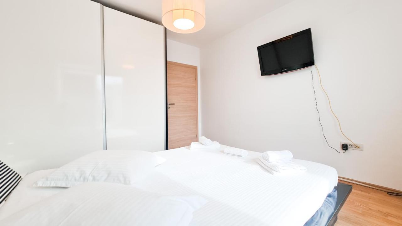 Dor De Mare - Apartments Singapore - Huge Terrace - Seaview - 150M From The Beach ! Năvodari Eksteriør bilde